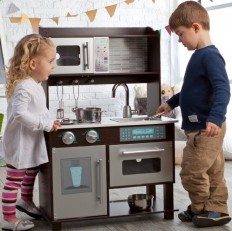 toddler kitchen