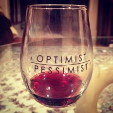 OptimistPessimistWineglass